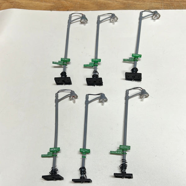HO Scale Bargain wired Street Lamps set of 6