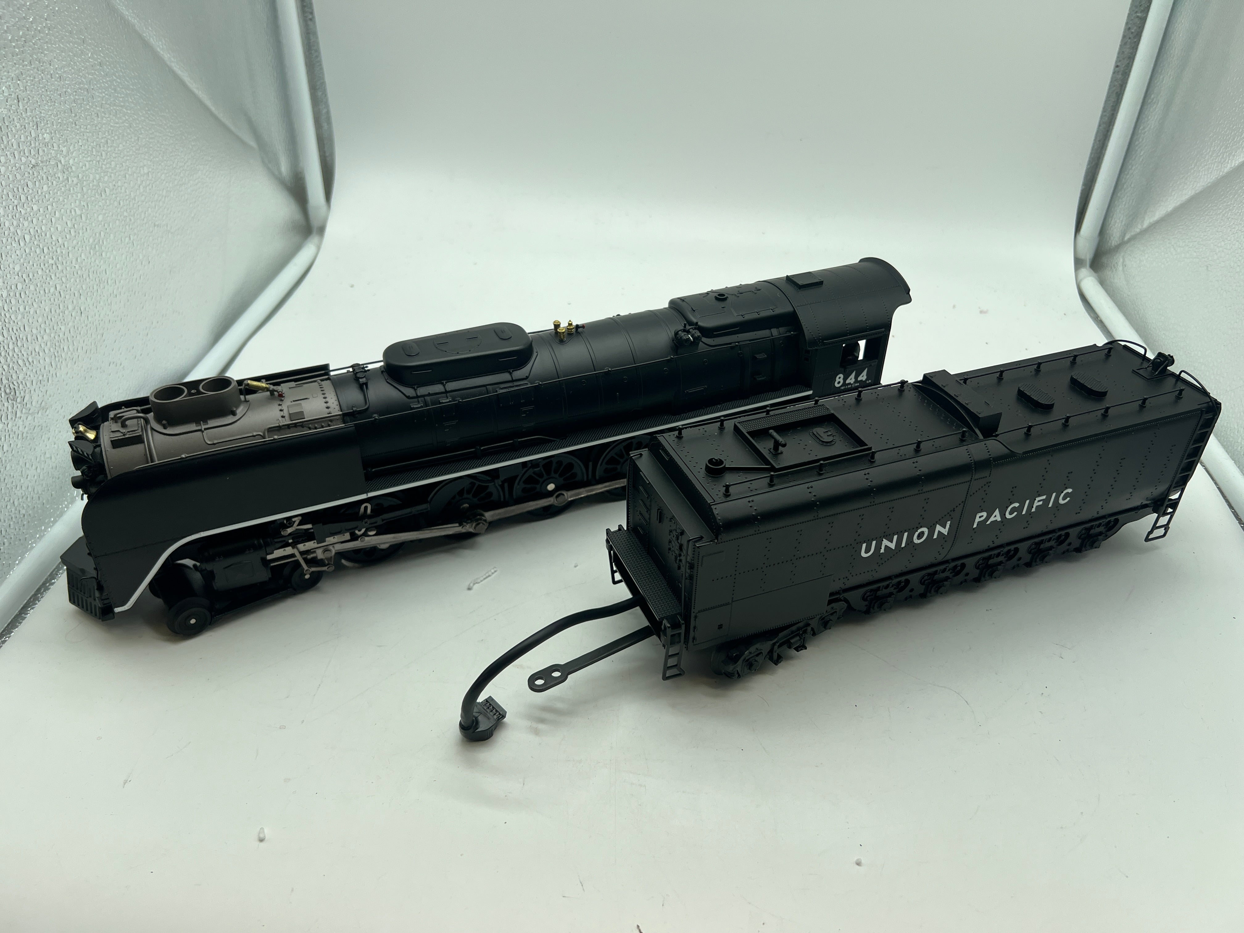 MTH Premier 20-3044-1 Union Pacific UP FEF 4-8-4 Northern Steam Engine