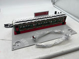 Lionel 2329020 Christmas Roadside Diner Plug-Expand-Play O SCALE NEW