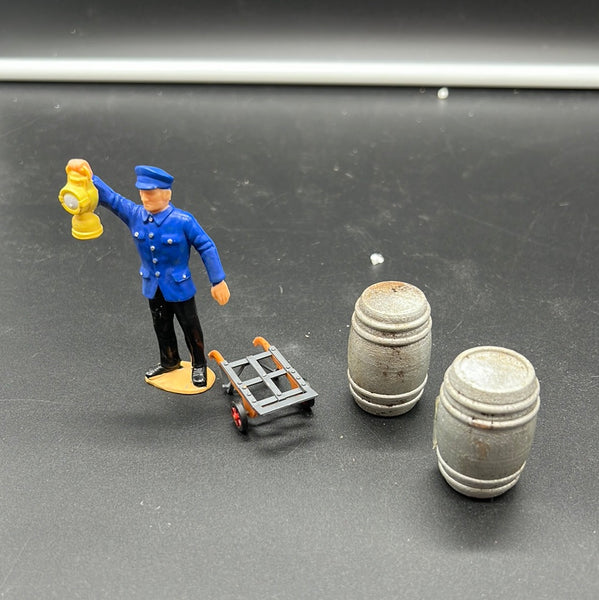 G Scale Accessory Pack 3: Station Man with Accessories