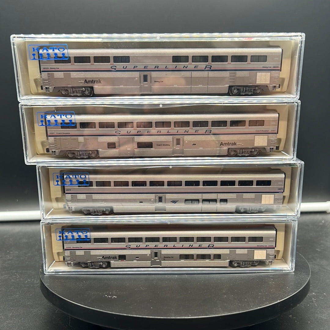 Kato 106-3507 Amtrak Superliner Passenger Car 4 Car Set Phase IV Set A