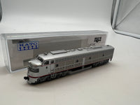 Kato  176-5101 Burlington  CBQ  Diesel Locomotive E9 9988A N SCALE Like New