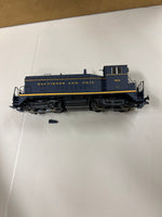 HO Scale Bargain Engine 56 LifeLike Baltimore & Ohio Diesel Switcher Engine Used Good Broken Stack