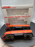 Lionel 6-8260 6-8262 Southern Pacific SP Daylight F3AA engine and non powered O SCALE Like New