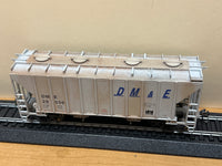 Walthers Mainline 910-712 Dakota Minnesota Eastern DME 37' 2980 Cubic Ft Covered Hopper 29036 HO SCALE Used Weathered AS IS