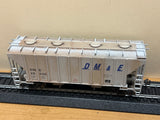 Walthers Mainline 910-712 Dakota Minnesota Eastern DME 37' 2980 Cubic Ft Covered Hopper 29036 HO SCALE Used Weathered AS IS