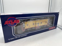 Atlas 2001734-1 UNION RAILROAD URR Bay Window Caboose Yellow/Orange O Scale NEW