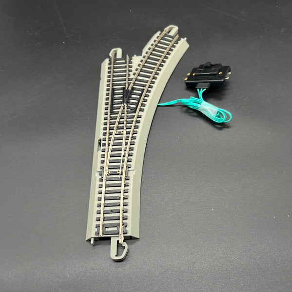 Bachmann E-Z Track 44562  Nickel Silver Right-Hand Remote Switch Turnout HO SCALE Used VG