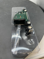 PEM M75706 SHAMROCK Freightliner Semi w/ Flatbed Trailer & Tarped Load 1:64 SCALE NEW