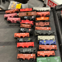 Set of 6 Random HO scale Cars