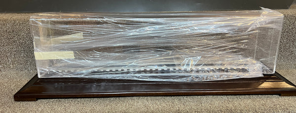 Lionel trains 6-38001 726 train display case 26 inches O SCALE NEW