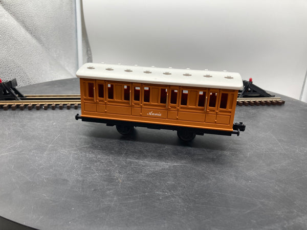 Lionel 6-15117 Annie passenger coach, Thomas the Tank Engine and Friends AZ O SCALE Like New