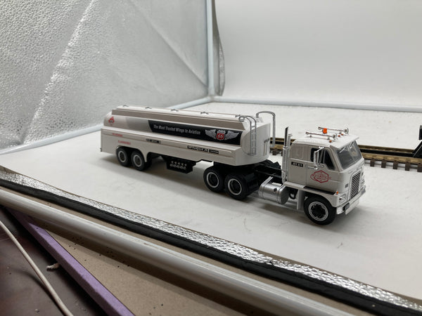 1/43 1:43 Iconic Replicas - 1959 International tanker Phillips 66 #43-0137 O SCALE Like New