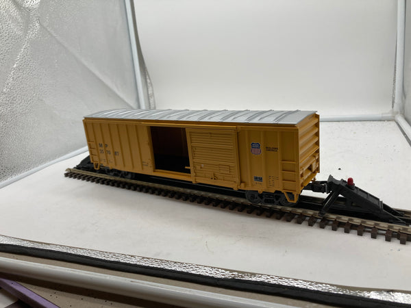 Lionel 2222028 Union Pacific 50 box car #357012 rocket boost O SCALE NEW