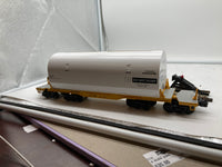 Lionel 50024Heavy Duty Flat car with Rocket Load $& Protective cover O SCALE NEW