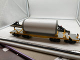 Lionel 50034 Heavy Duty Flat car with Rocket Load & Protective Cover O SCALE NEW