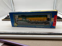 Ho scale ahm 5012b cnw chicago northwestern gp18 diesel locomotive with Dummy #1745 5012B NEW