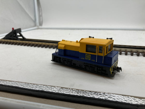AHM 5002SF Plymouth Switcher HO SCALE Used Excellent