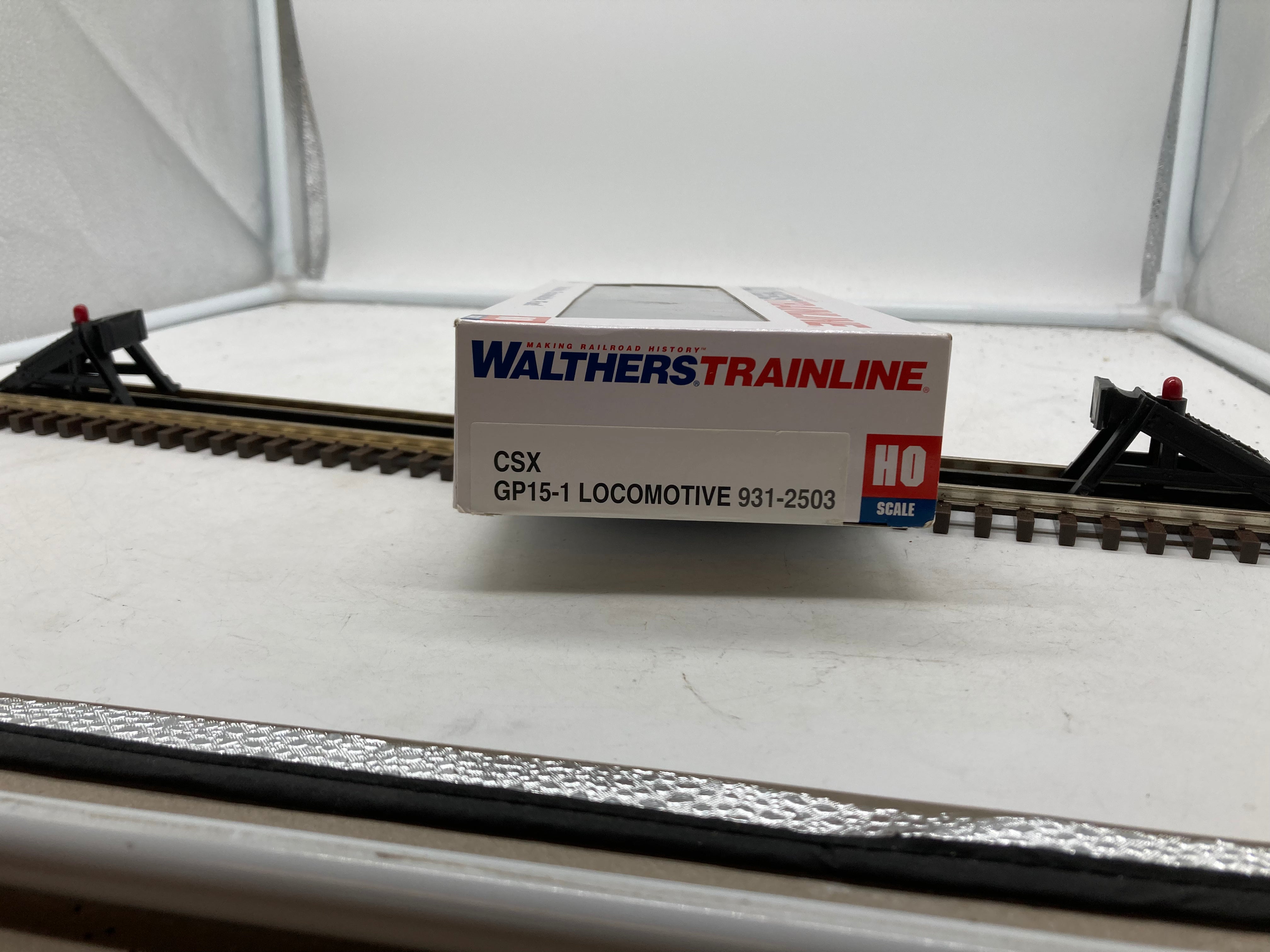 Walthers 931-2503 CSX (CSXT) EMD GP15-1 Trainline #1545 HO Scale Like