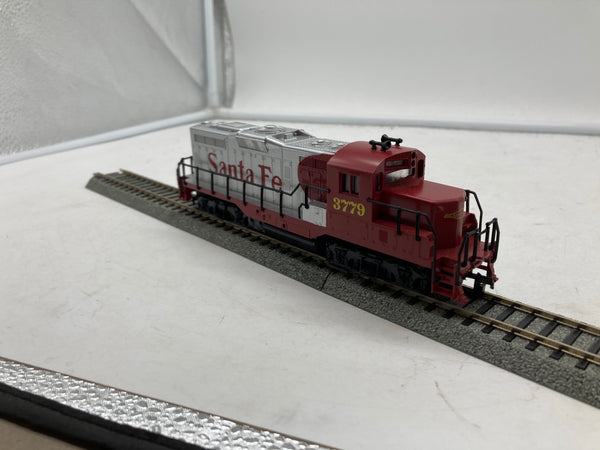 Vintage Model Power Santa Fe locomotive 3779 6750-1 GP9 HO scale NEW