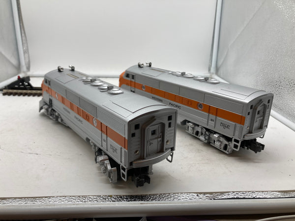Lionel 6-18191 Western Pacific F-3 AA diesel engine set with command control postwar celebration series TMCC O SCALE NEW