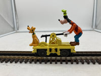 Lionel 6-18425 O gauge Disney Goofy and Pluto operating handcar O scale NEW