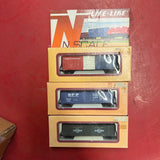 life like trains N scale lot of 3 cars w/latch couplers