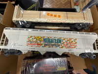 WEAVER PENN STATE GEISINGER U25B DIESEL LOCOMOTIVE #2000 WITH 4 FREIGHT CARS AND CABOOSE VERY LIMITED O SCALE NEW