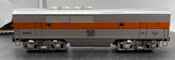 Lionel 6-18198 Western Pacific F-3 diesel B-unit with command control and railsounds, postwar celebration series O SCALE Like New