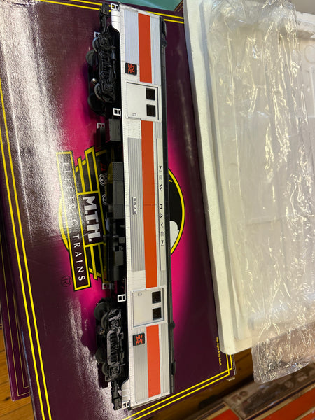 MTH Premier 20-5666A New Haven 2 car 70’ Streamlined passenger Baggage/observation O SCALE Used Excellent