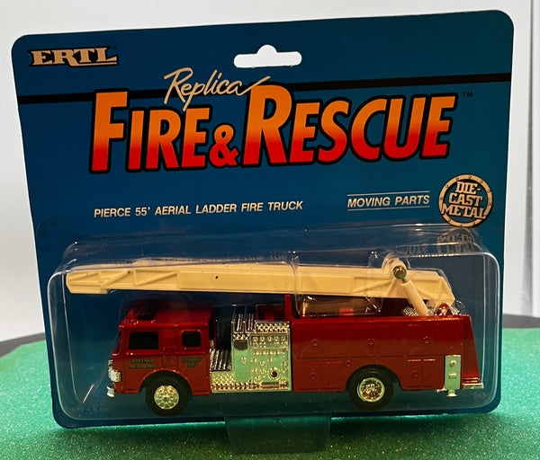 Ertl 2401 1:64 Fire & Rescue Pierce '55 Aerial Ladder Fire Truck O-Scale