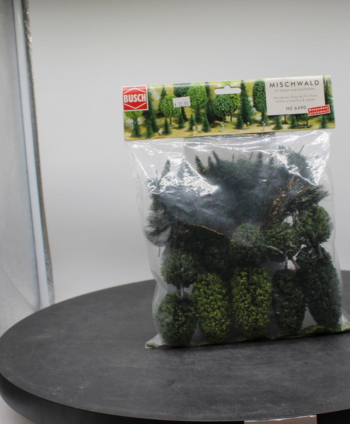 Busch 6490 deciduous pine tree assortment 35 HO SCALE NEW