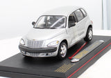 Maisto International Inc. Maisto 31005 Chrysler PT Cruiser Road & Track 1:18 Scale Like New Damaged Box