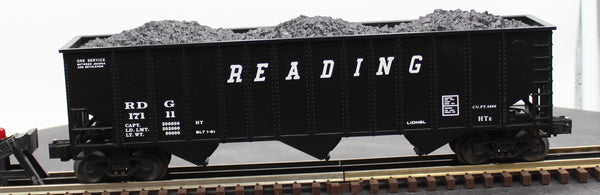 Lionel 6-17111 Reading Three Bay Hopper with Coal Load O SCALE Like New