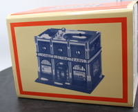 Dept 56 2202 Lionel Electric Trains Shop Snow Village  Used Excellent no light cord Damaged Box