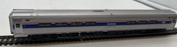 Bachmann 13117 Industries Silver Series 85' Amfleet Passenger Cafe Amtrak Phase V HO SCALE Like New
