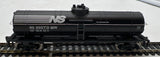 Walthers Trainline 931-1447 Norfolk Southern NS Black Tank Car HO SCALE Like New