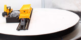 K-Line K724-8011 Trackside Construction operating dump car and loader O SCALE Like New