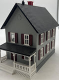 MTH Railking 30-9024 Gray w/Red Shutters Row House 2 O SCALE Like New