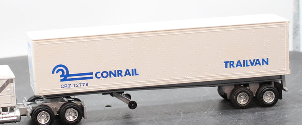 Lionel O Scale 6-12778 Conrail Tractor And Trailer Used Excellent Damaged Box