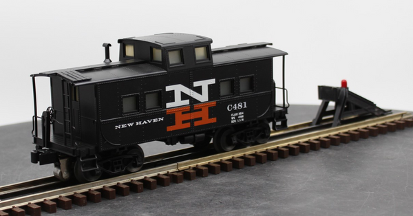 Weaver New Haven Caboose U2924 O SCALE Like New