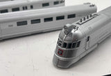 Con-Cor 001-008724 CHICAGO BURLINGTON & QUINCY Post WWII Pioneer Zephyr Diesel Train Set AND 0001-008723 4th Add On Car HO Scale Like New