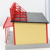 MTH Railking 30-90293 Regina's Soft Ice Cream Road Side Stand O SCALE Like New
