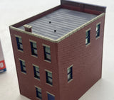 Walthers 931-813 Paul's Pizzeria -- Assembled 3 x 4 x 4-3/8" 7.6 x 10.1 x 11.1cm HO Scale Used Excellent