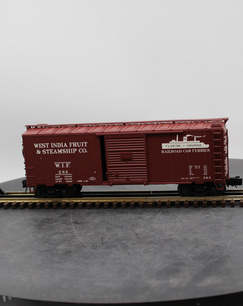 Atlas Trainman 0515-4 O 40' West India Fruit 288 Sliding Door Box Car  Limited Edition  O SCALE Like New