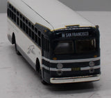 Corgi 98602 GREYHOUND LINES GENERAL MOTORS 4505 Corgi Classics 1:50 Scale Like New