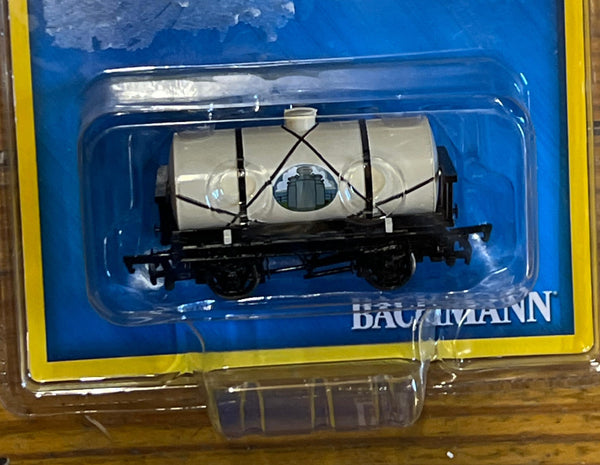 Bachmann 77032 Cream Tanker - THOMAS & FRIENDS HO SCALE NEW