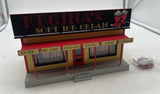 MTH Railking 30-90293 Regina's Soft Ice Cream Road Side Stand O SCALE Used Excellent