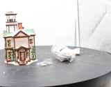 Department 56 New England Village 56.56670 Woodbridge Town Hall  Like New
