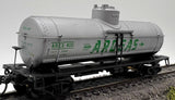 Walthers 932-5012 Arogas Single Dome Tank Car RTR HO Scale Used Excellent